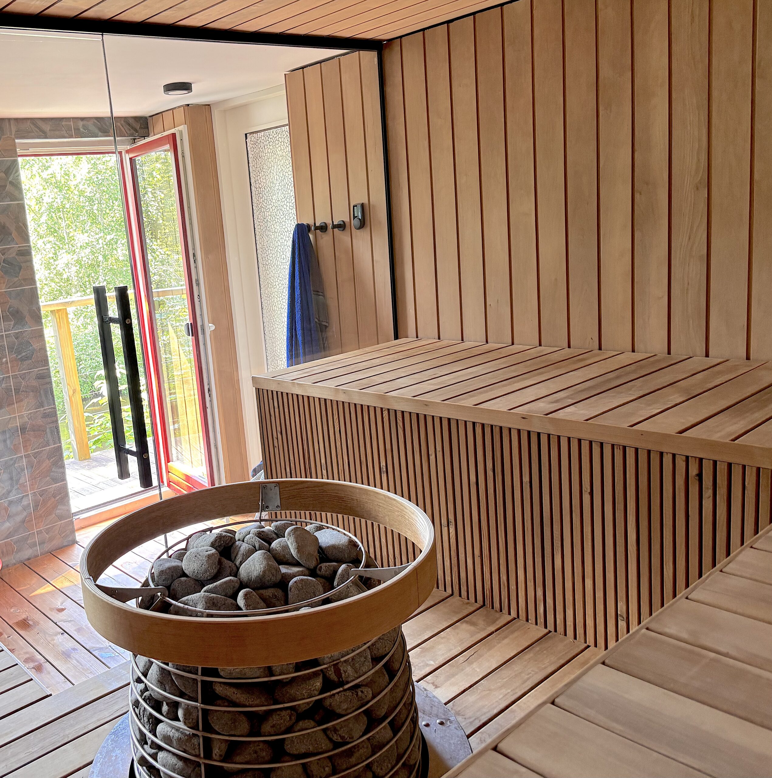 8-people sauna